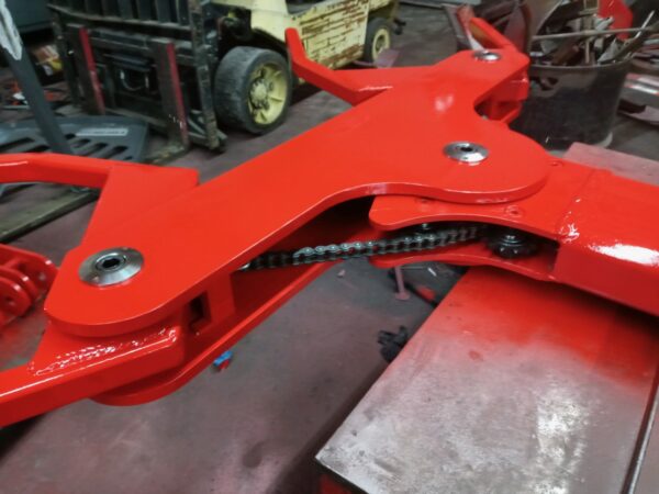 Spring Loaded Forklift Wheel Lift Attachment - Image 7